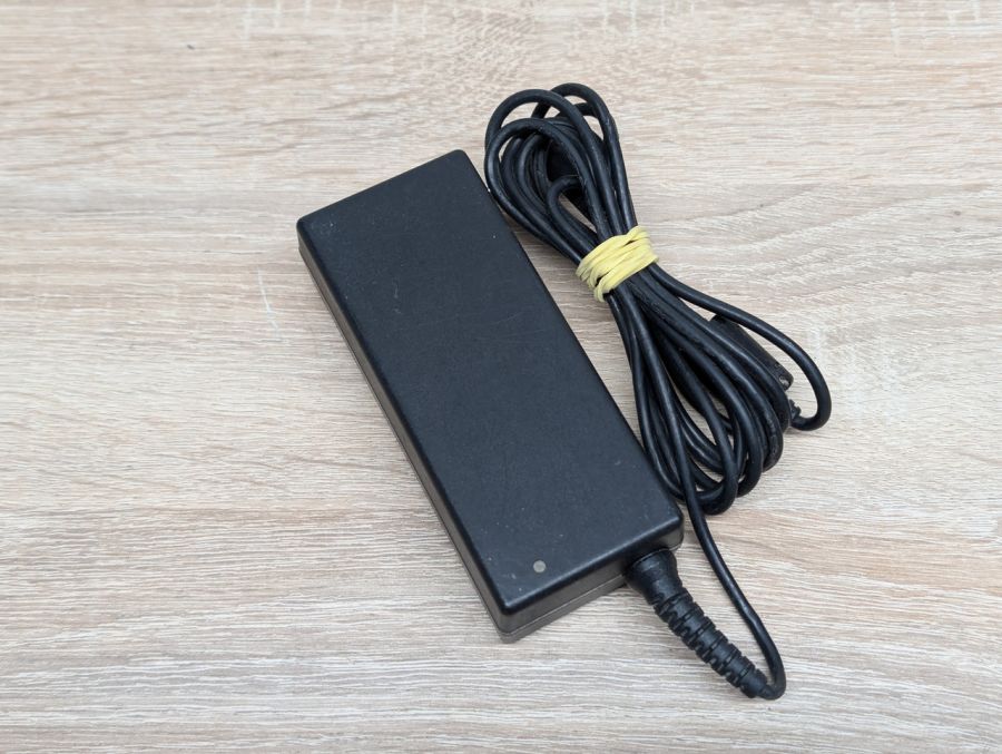 Б/В Блок живлення Asus ADP-65JH BB 65W 19V 3.42A 5.5x2.5мм