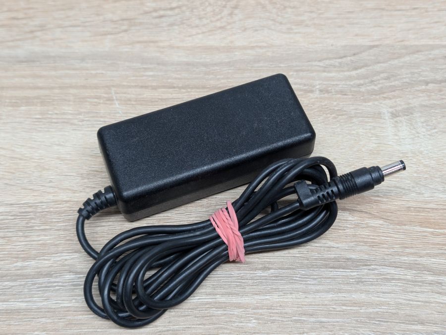 Блок живлення Сompaq 50W 18.5V 2.7A 5.2x2.5мм Б/В