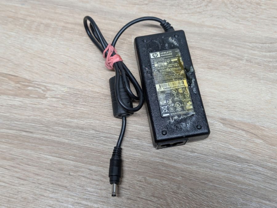 Б/В Блок живлення HP 30W 12V 2.5A 4.0 x 1.35 мм [ProductHub SKU OD030D13]