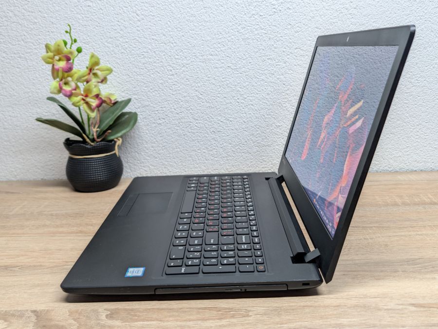 Ноутбук Б/В Lenovo 110-15ISK: 15.6 Intel Core i3-6006U 8 GB DDR4 SSD 128Gb
