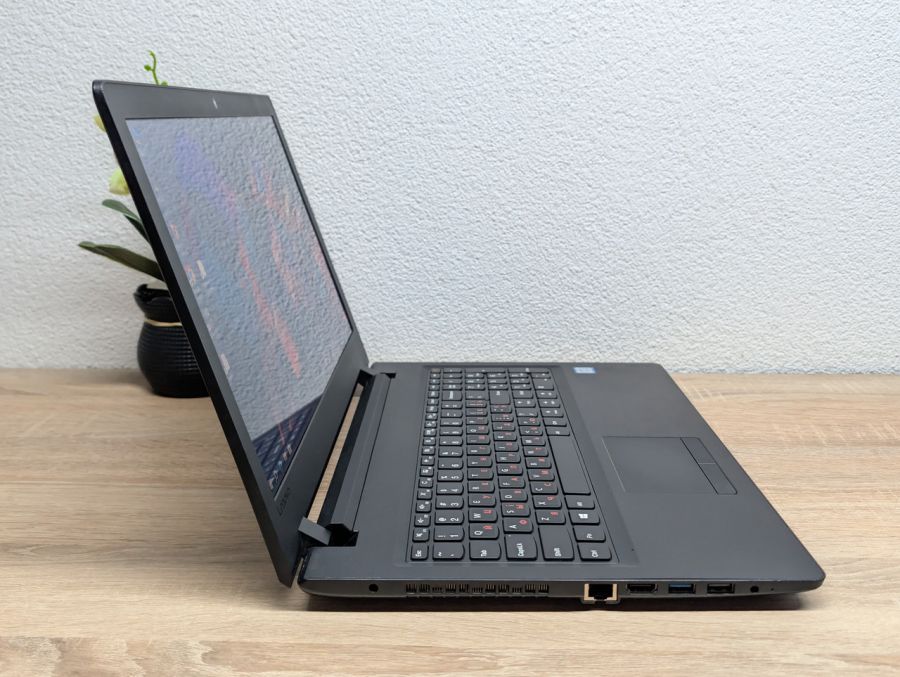 Ноутбук Б/В Lenovo 110-15ISK, Intel Core i3-6006U, DDR4 8GB, SSD 128GB, 15.6" HD