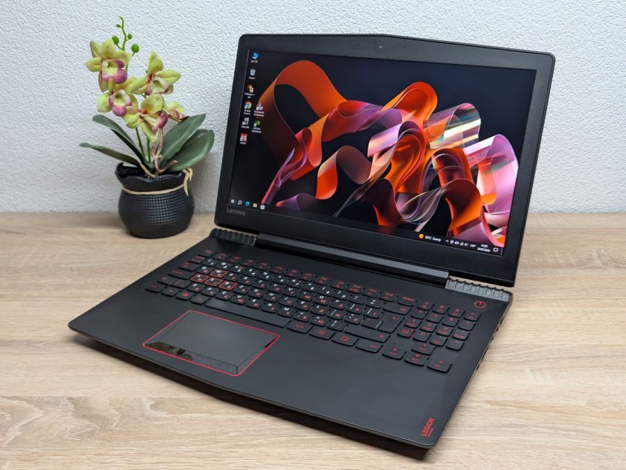 Ноутбук Б/В Lenovo Legion Y520-15IKBN, Intel Core i5-7300HQ, DDR4 16GB, SSD 256GB + HDD 500GB, NVIDIA GeForce GTX 1050 2GB, 15.6" Full HD