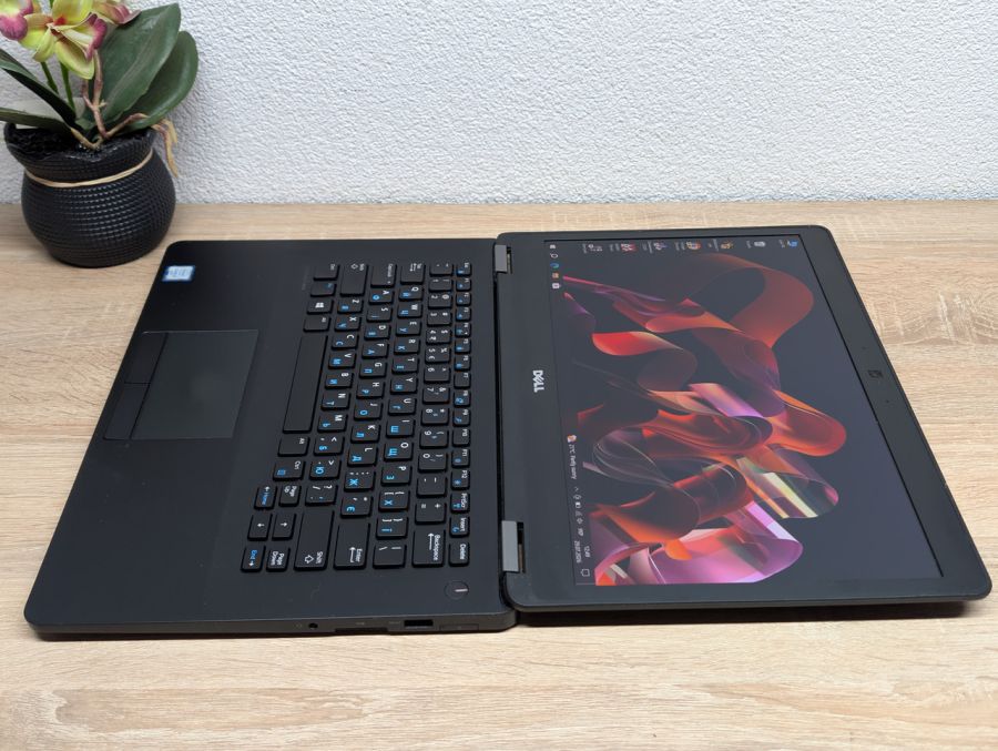 Ноутбук Б/В Dell Latitude E7470, Intel Core i5-6300U, DDR4 8GB, SSD 128GB, 14" Full HD