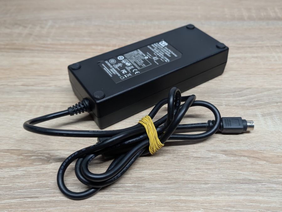 Б/В Блок живлення CWT CAD120121 120W 12V 10A 4-Pin DIN