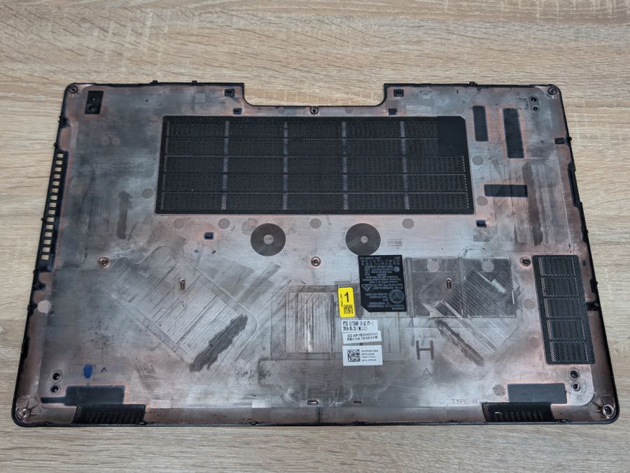 Б/В Cервісна кришка для ноутбука Dell Latitude E5570