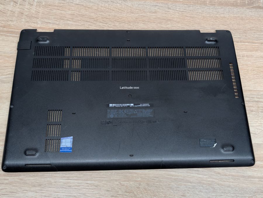 Б/В Піддон для ноутбука Dell Latitude 5500