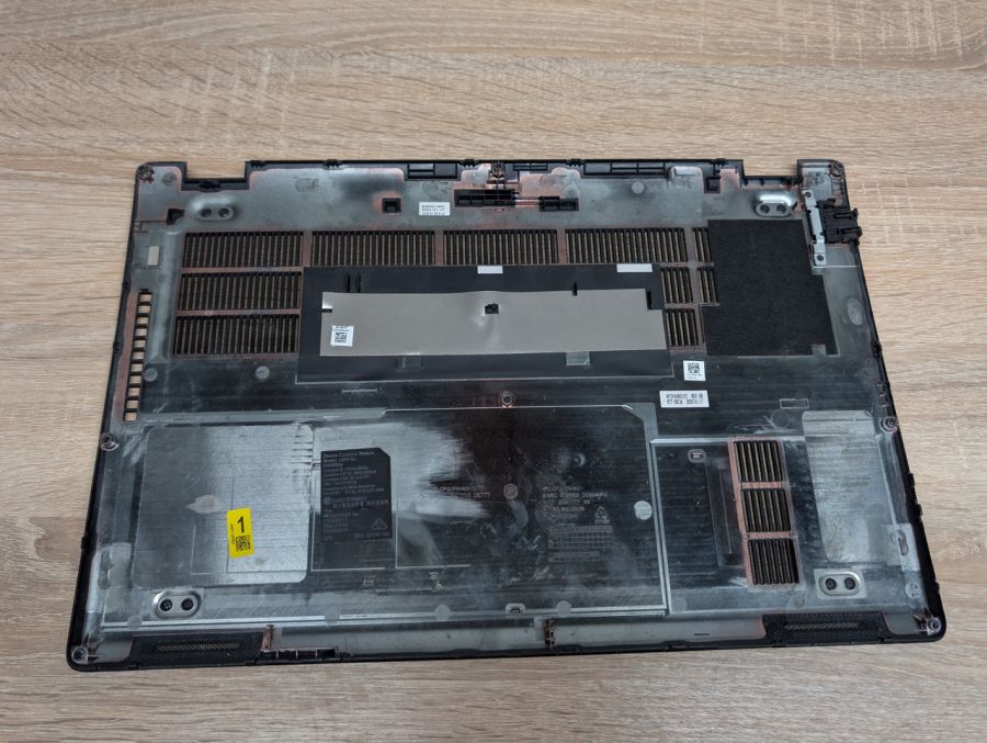 Б/В Піддон для ноутбука Dell Latitude 5500