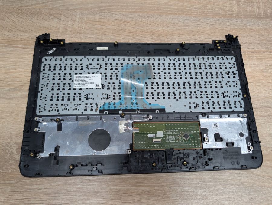 Б/В Палмрест з клавіатурою для ноутбука HP 250 G4,HP 255 G4,HP 256 G4,HP Pavilion 15-AC