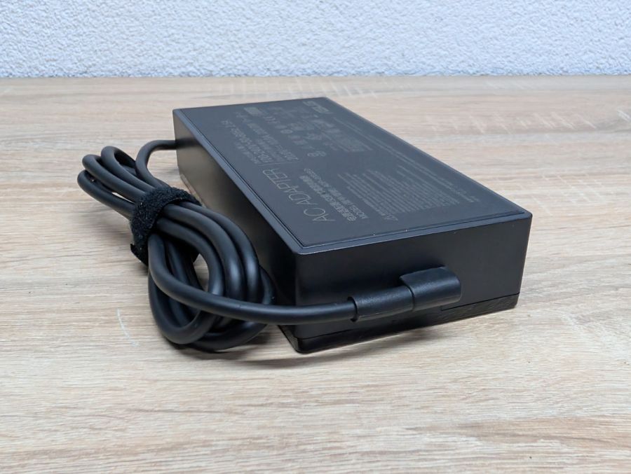 Новий Блок живлення ASUS 200W 20V 10A 6.0x3.7мм