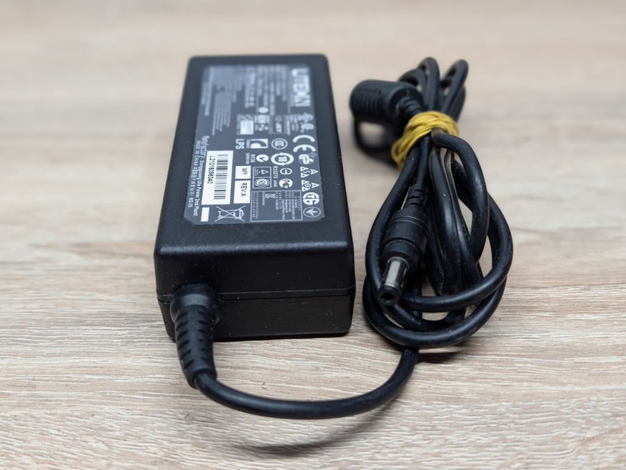 Б/В Бок живлення Liteon PA-1650-68 65W 19V 3.42A 5.5 х 2.5 мм