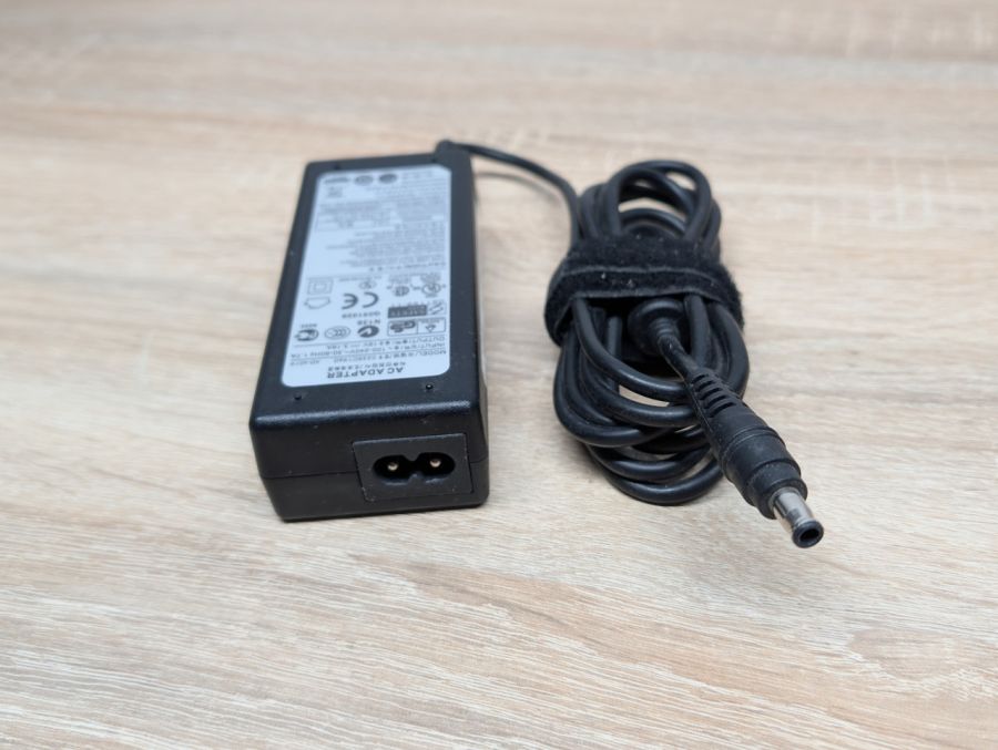 Б/В Блок живлення Li-Shin AD-6019 60W 19V 3.16A 5.5 х 3.0 мм