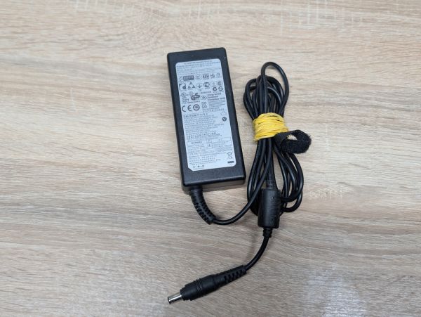 Б/В Блок живлення Lite-On 60W 19V 3.16A 5.5 х 3.0 мм