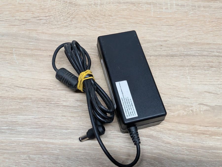 Б/В Блок живлення FSP Group 65W 19V 3.42A 5.5 х 2.5 мм