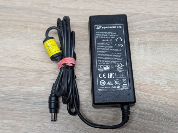 Б/В Блок живлення FSP Group 65W 19V 3.42A 5.5 х 2.5 мм