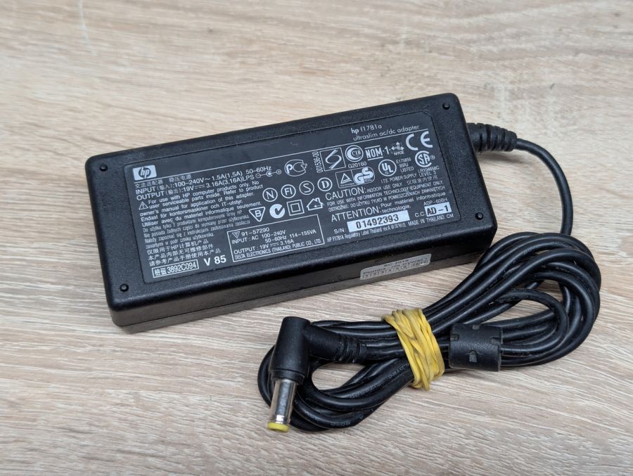 Б/В Блок живлення HP 60W 19V 3.16A 5.5 х 2.5 мм [ProductHub SKU f1781a]