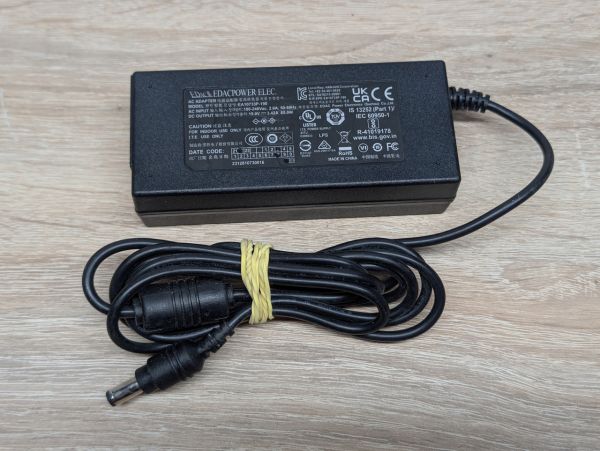 Б/В Блок живлення Edac 65W 19V 3.42A 5.5 х 2.5 мм