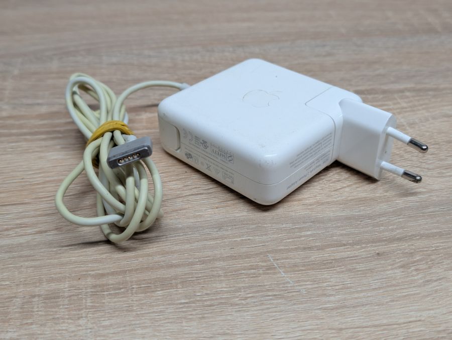 Б/В Оригінальний блок живлення Apple MagSafe 2 60W 16.5V 3.65A