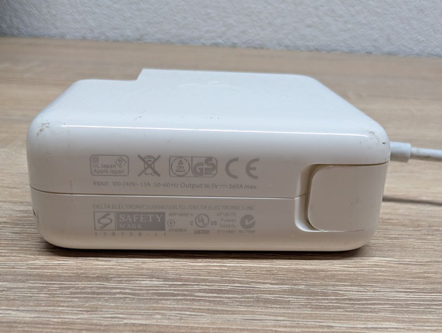 Б/В Оригінальний блок живлення Apple MagSafe 2 60W 16.5V 3.65A