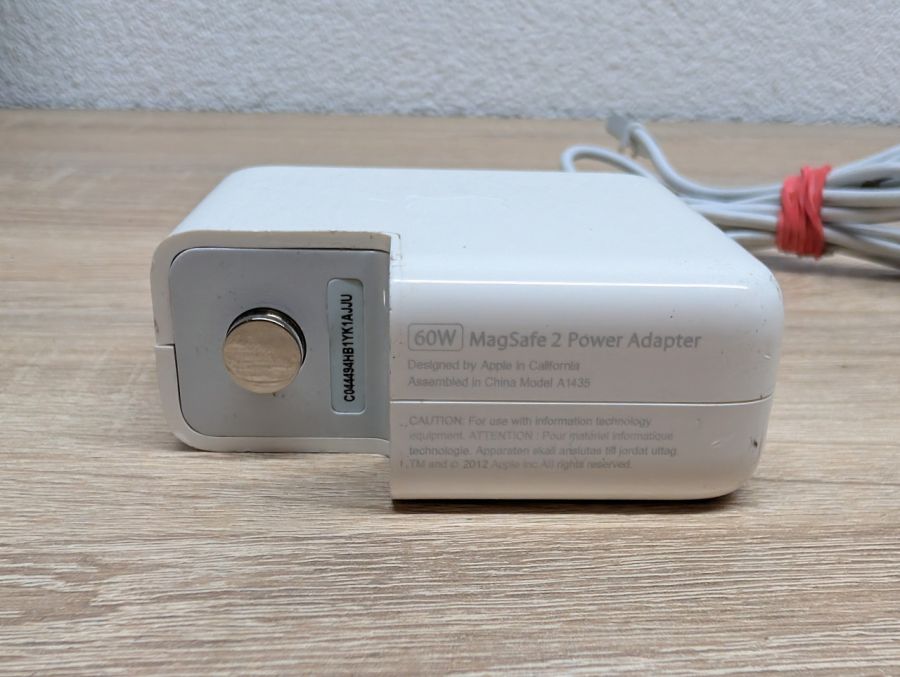 Б/В Оригінальний блок живлення Apple MagSafe 2 60W 16.5V 3.65A