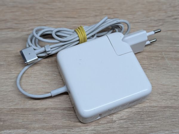 Б/В Блок живлення 45W 14.85V 3.05A MagSafe 2