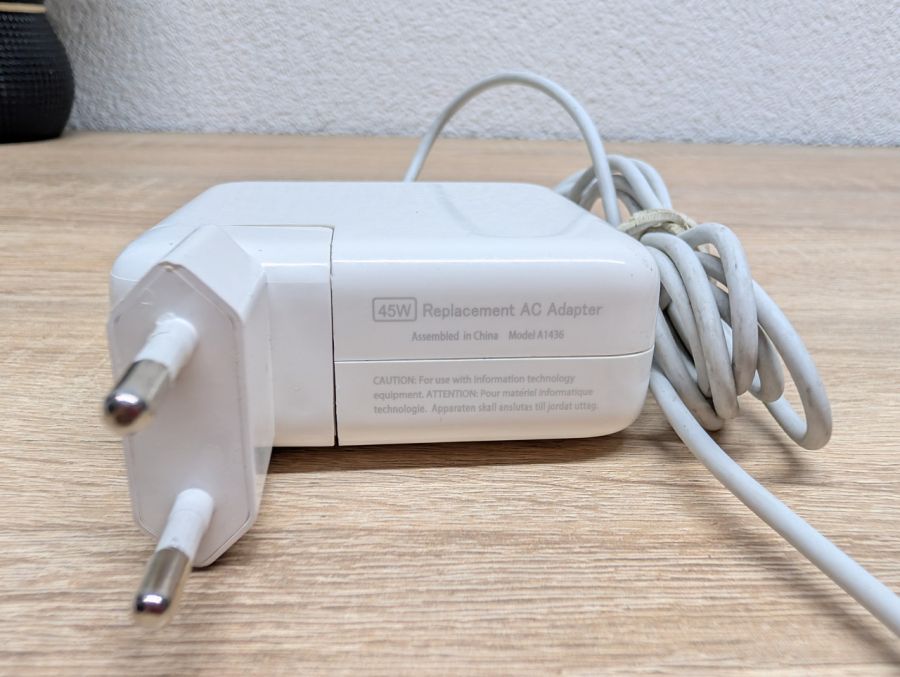 Б/В Блок живлення 45W 14.85V 3.05A MagSafe 2