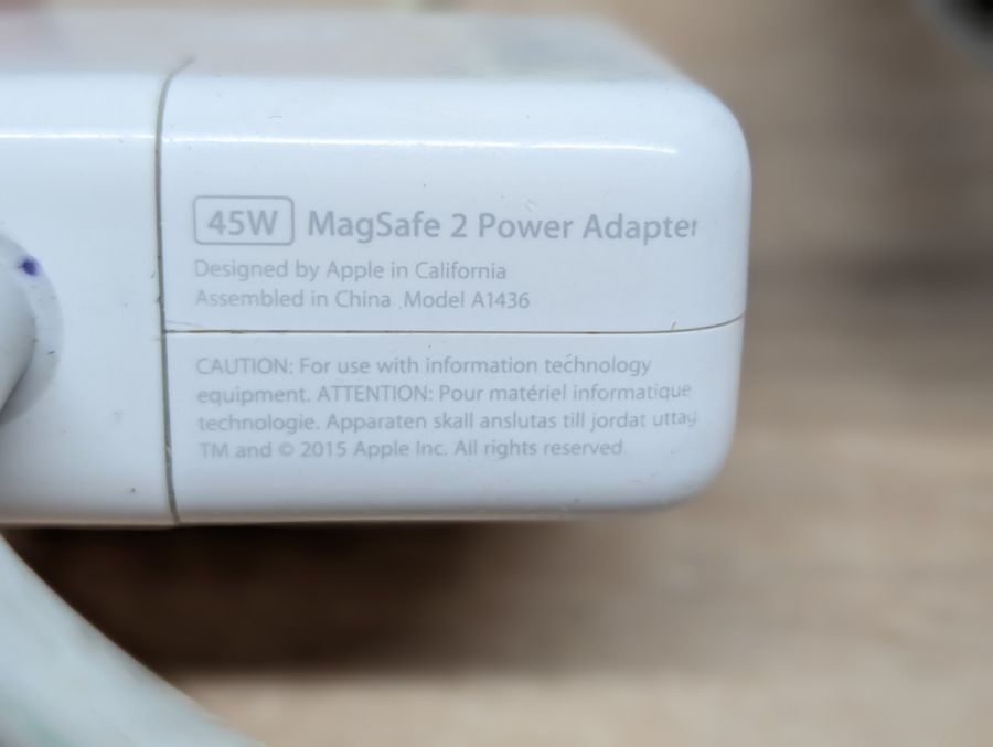 Б/В Оригінальний блок живлення Apple 45W MagSafe 2 A1436