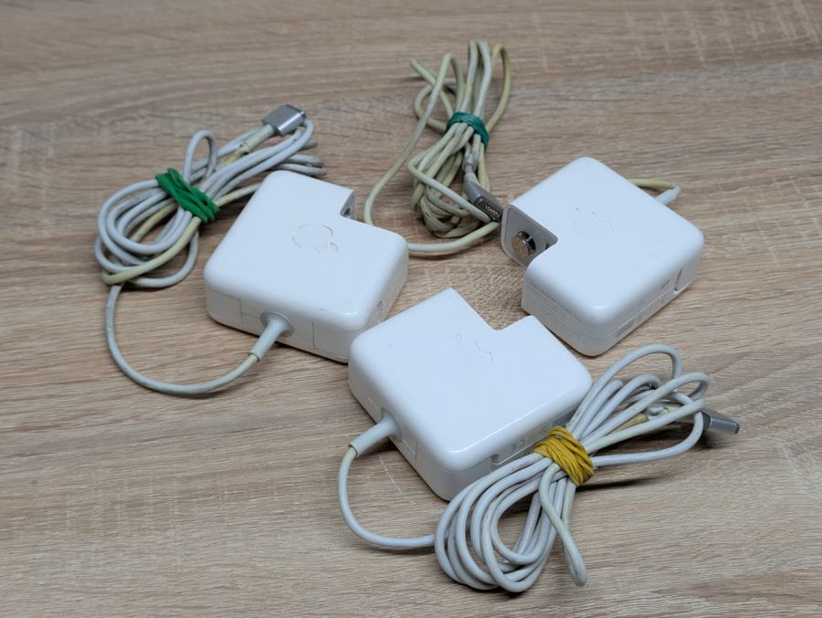 Оригінальний блок живлення Apple 45W MagSafe 2 Б/В