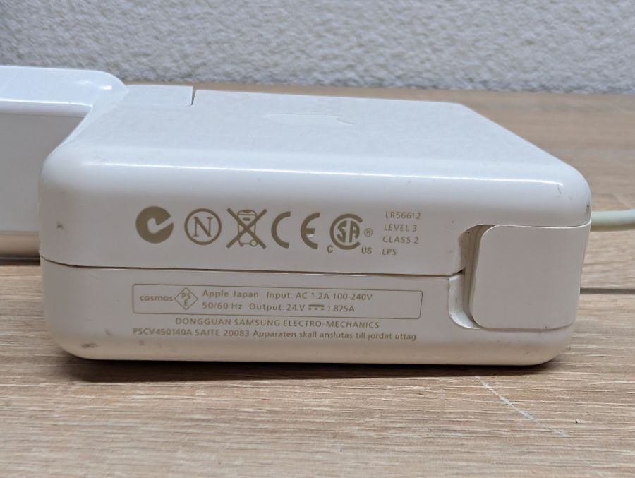 Б/В Оригінальний блок живлення Apple 45W MagSafe 1 A1036