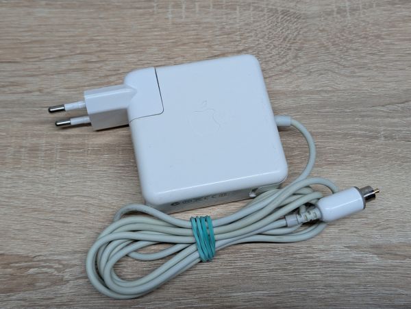 Б/В Оригінальний блок живлення Apple 45W MagSafe 1 A1036