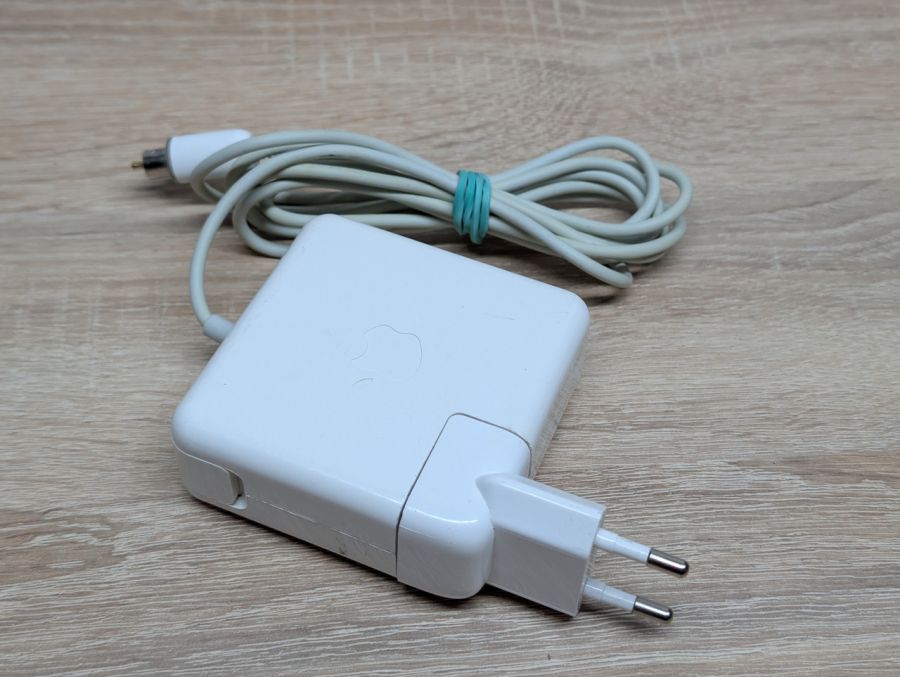 Б/В Оригінальний блок живлення Apple 45W MagSafe 1 A1036