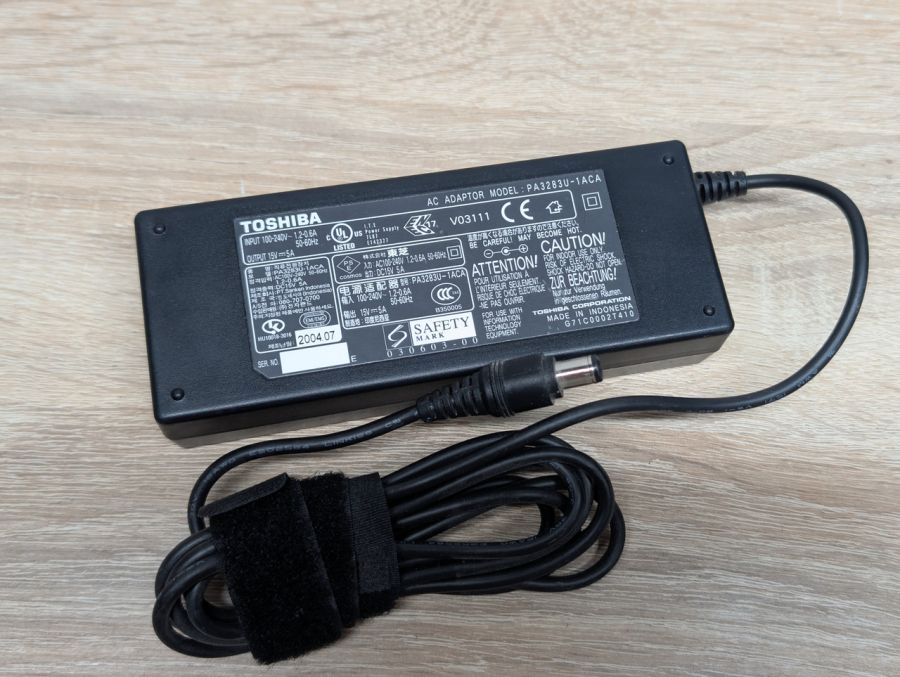 Б/В Блок живлення Toshiba 75W 15V 5A 6.3 x 3.0мм