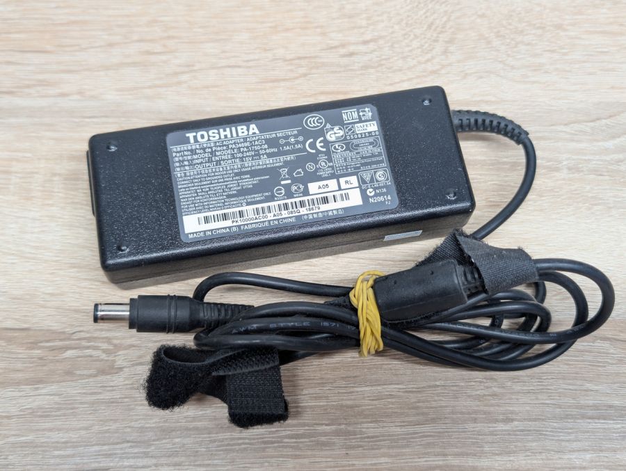 Б/В Блок живлення Toshiba 75W 15V 5A 6.3 x 3.0мм [ProductHub SKU PA3469E]