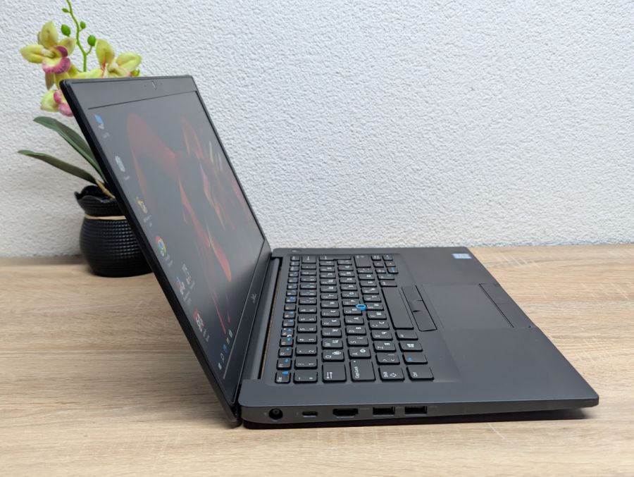 Ноутбук Б/В Dell Latitude 7490, Intel Core i5-8350U, DDR4 16GB, SSD 256GB, 14" Full HD