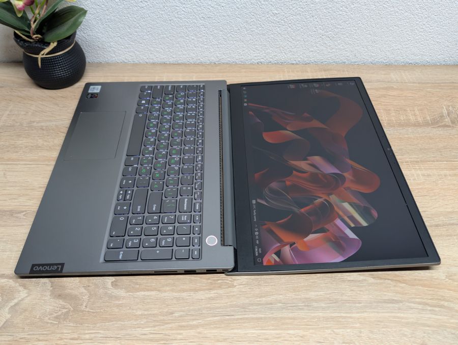 Ноутбук Lenovo ThinkBook 15-IIL: 15.6 Full HD.Inte i5-1035G7, Intel Iris Plus Graphics,8 GB DDR4.SSD 240Gb Б/В