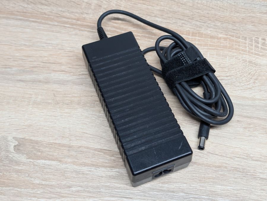 Блок живлення HP 135W 19.5V 6.9A 7.4 x 5.0мм Б/В