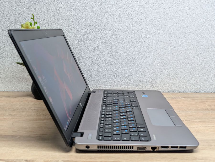 Ноутбук Б/В HP ProBook 450 G1, Intel Core i3-4000M, DDR3 8GB, SSD 120GB, 15.6" HD