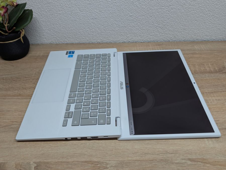 Ноутбук Б/В ASUS ChromBook Plus CX3402CB, Intel Core i3-1215U, DDR5 8GB, SSD 256GB, 14" Full HD Сенсор