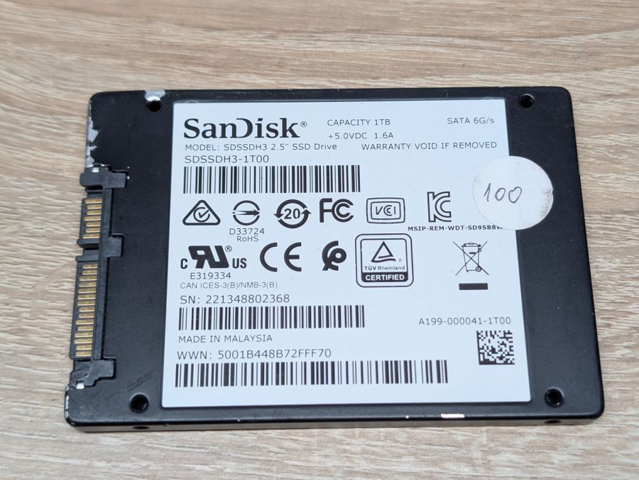 SSD SanDisk Ultra 3D 1Tb 2.5" Життя 100% Б/В