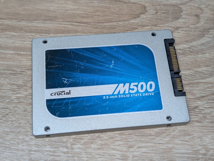SSD Crucial M500 500 ГБ 2.5" Життя 100% Б/В