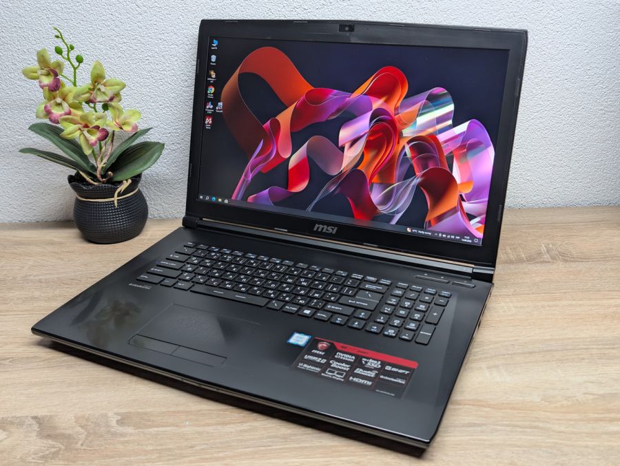 Ноутбук Б/В MSI MS-GL72 6QD, Intel Core i7-6700HQ, DDR4 16GB, SSD 256GB + HDD 1TB, NVIDIA GeForce GTX 950M 2GB, 17" Full HD