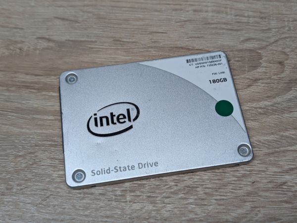 SSD Intel Pro 1500 Series 180Gb 2.5" Життя 99%